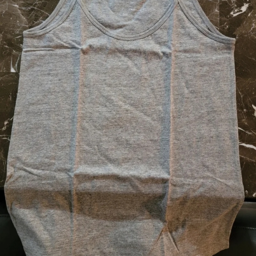 Entireworld Tank bluse. Women